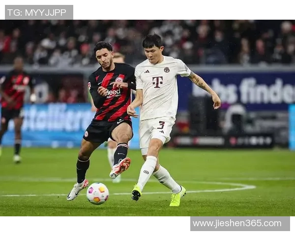 拜仁慕尼黑大胜法兰克福,领跑德甲积分榜稳如磐石